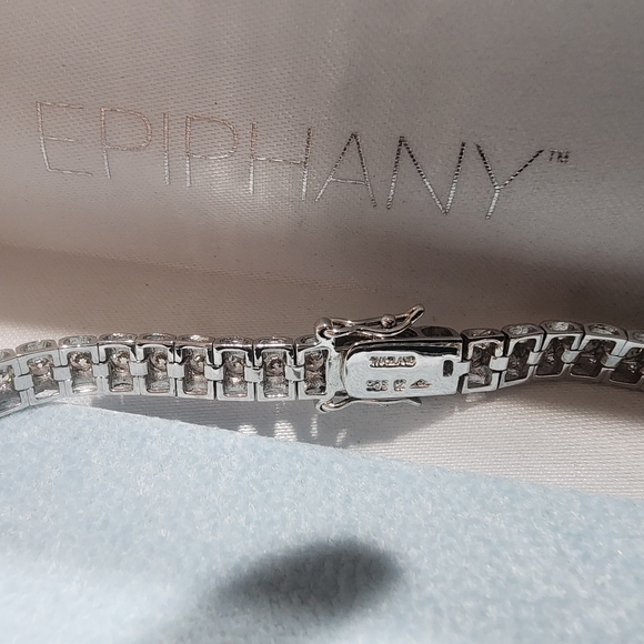 Epiphany diamonique tennis bracelet - Picture 5 of 6